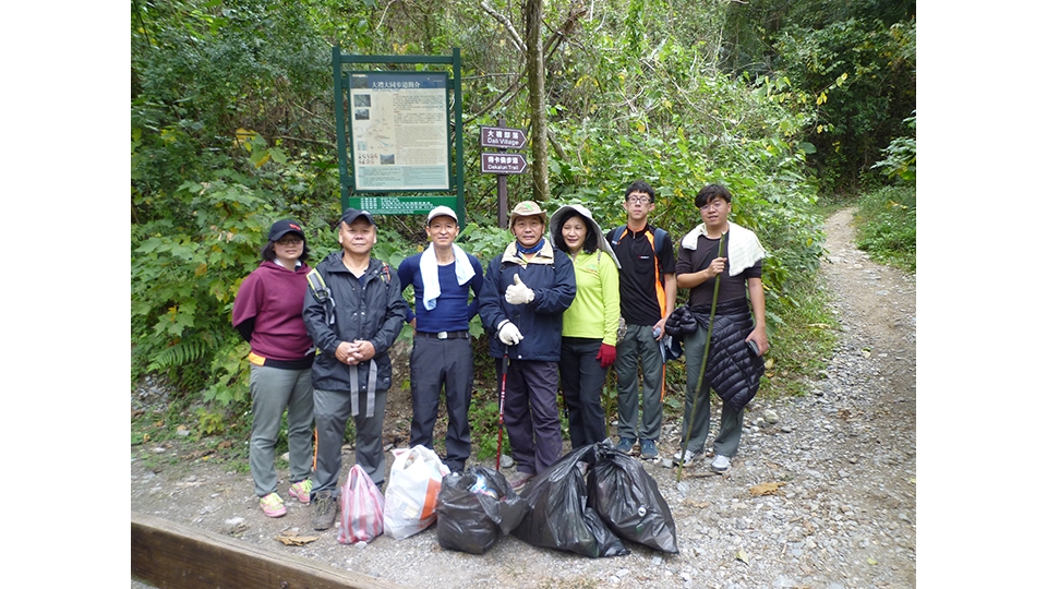 每次巡查山道後志工隊總是帶著滿滿的收穫下山。